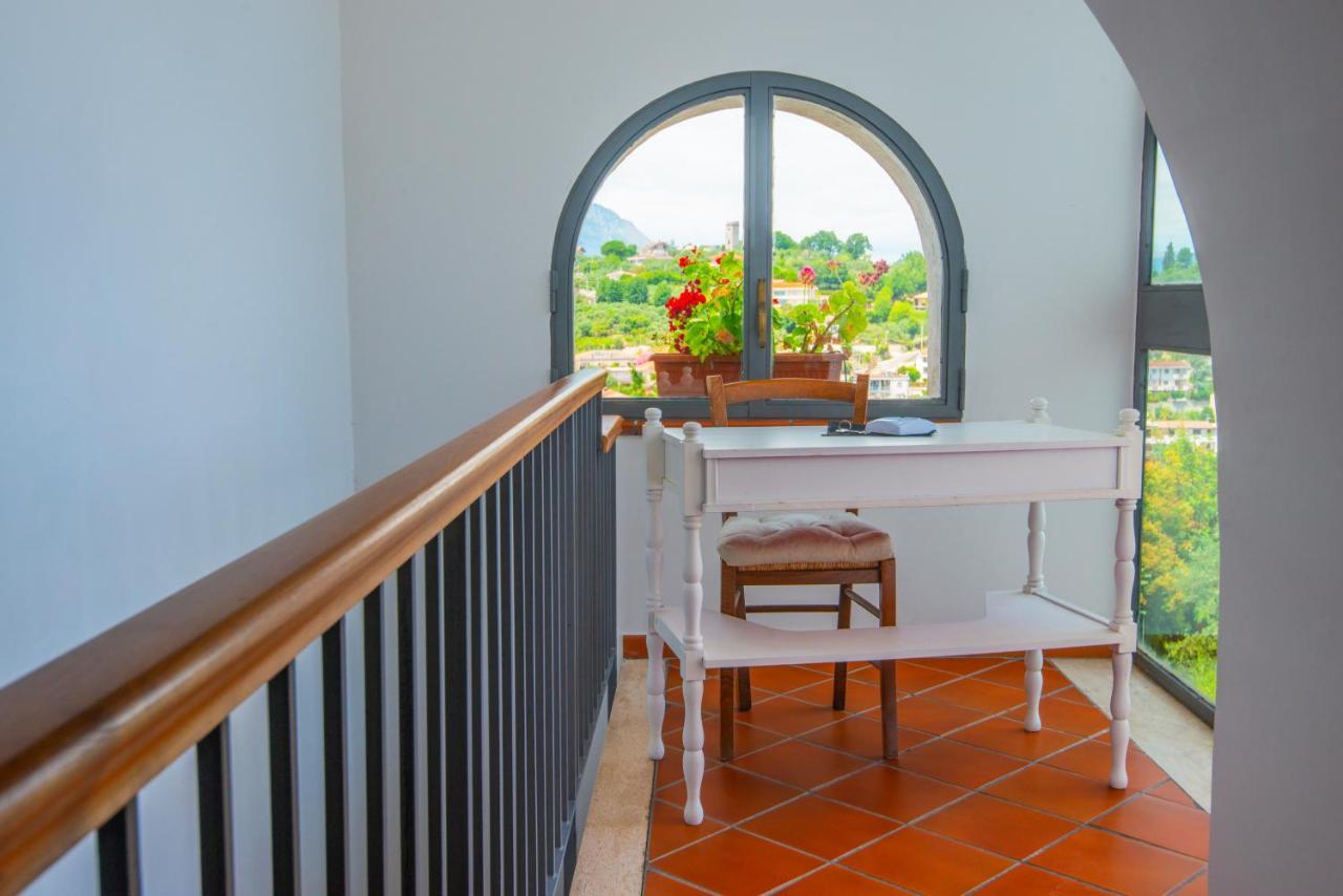 Bed and Breakfast Torre Caetana Minturno Exterior foto