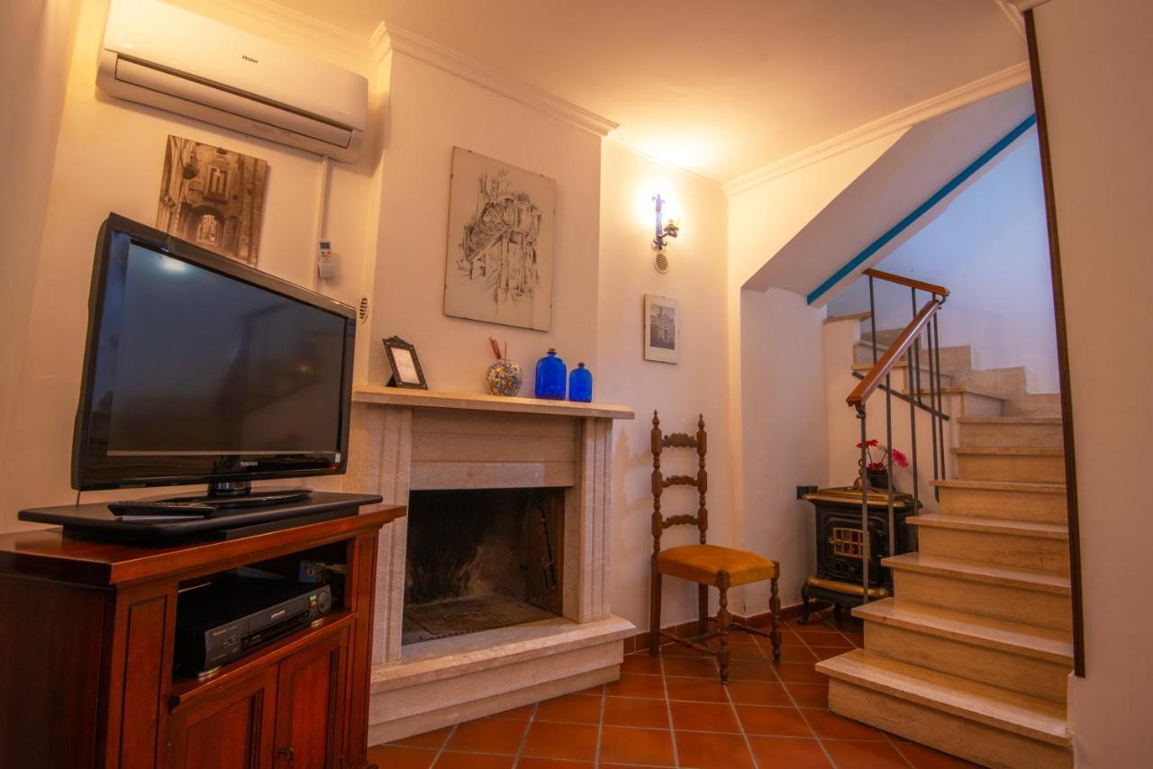 Bed and Breakfast Torre Caetana Minturno Exterior foto
